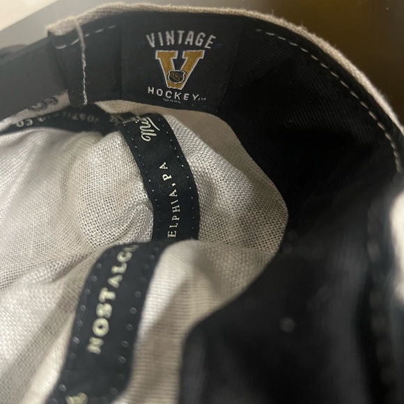 Vintage “Mitchell & Ness” Chicago Blackhawks SnapBack - Picture 5 of 5